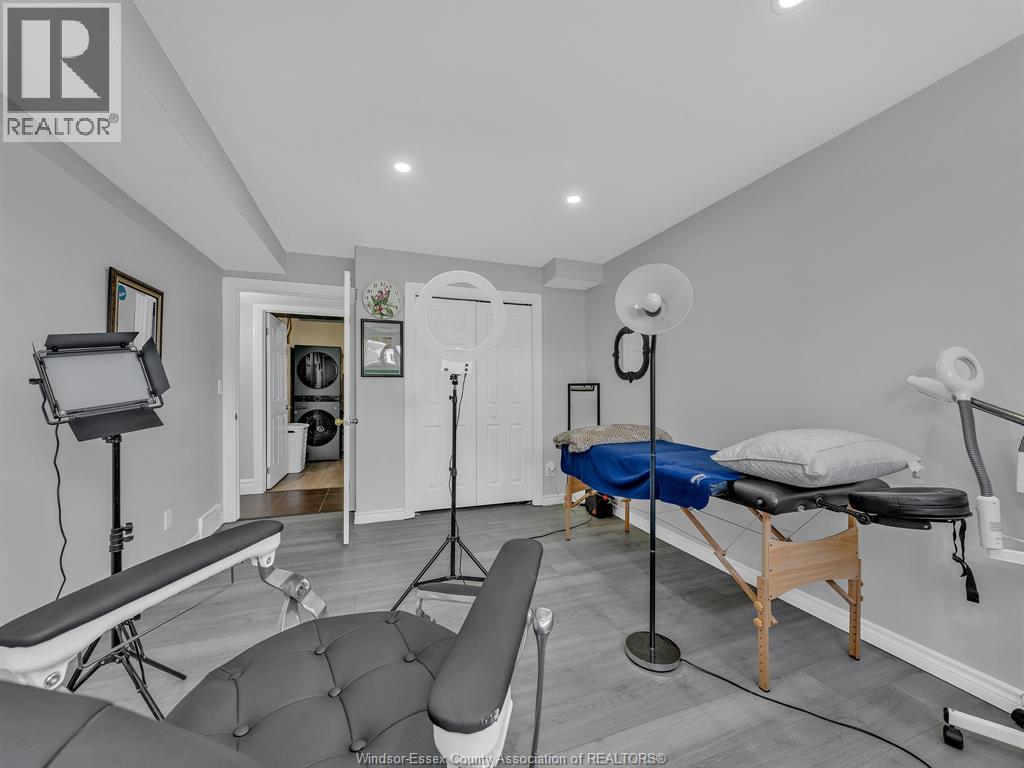 2848 Southridge, Windsor, Ontario  N8W 5N2 - Photo 42 - 26009672