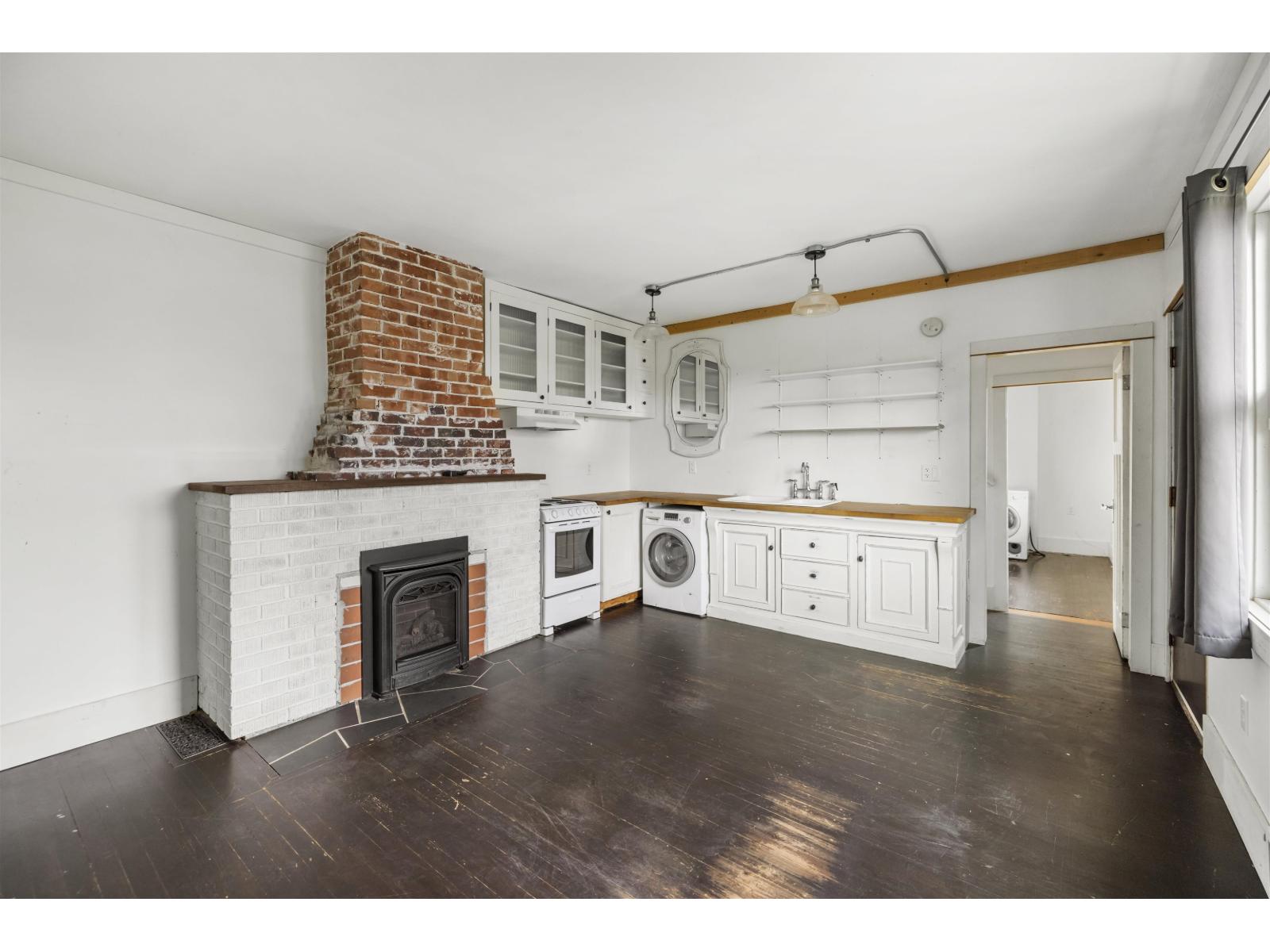 33433 3 Avenue, Mission, British Columbia  V2V 1P3 - Photo 4 - R3114585