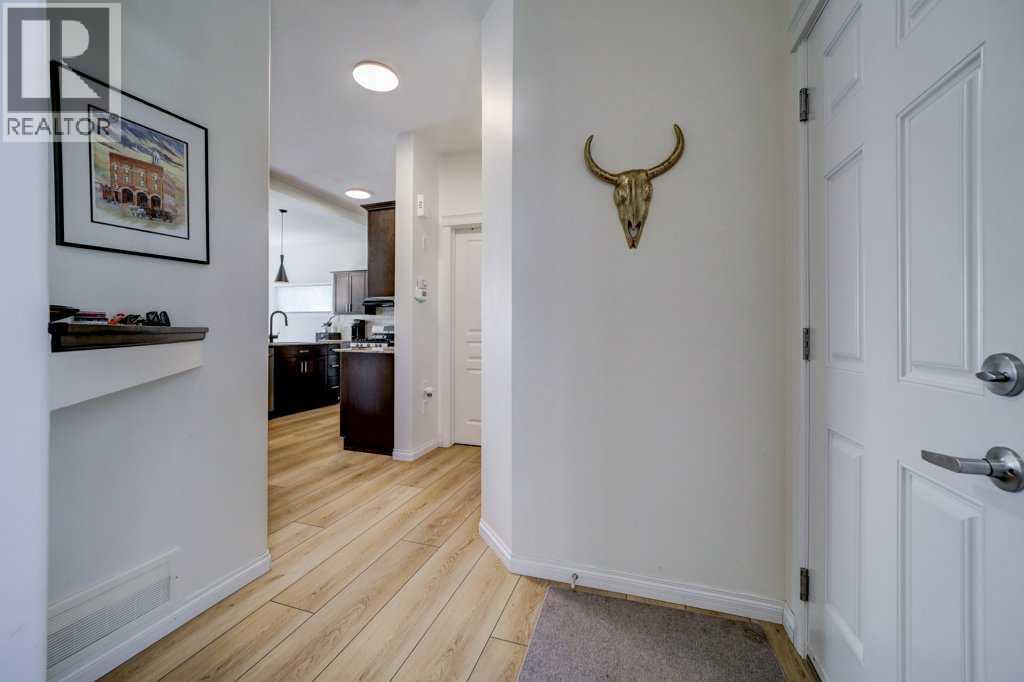 286 Twinriver Road W, Lethbridge, Alberta  T1J 1X4 - Photo 4 - A2306041