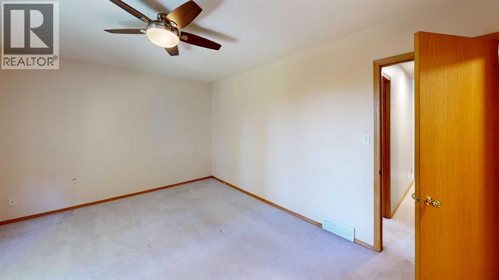 7 Mt Alderson Place W, Lethbridge, Alberta  T1K 6N7 - Photo 14 - A2306611