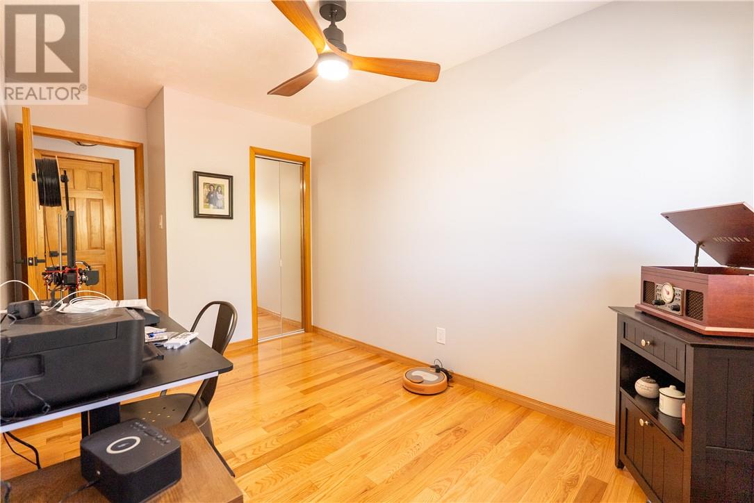 52 Cecil Street, Garson, Ontario  P3L 1M6 - Photo 38 - 2127405