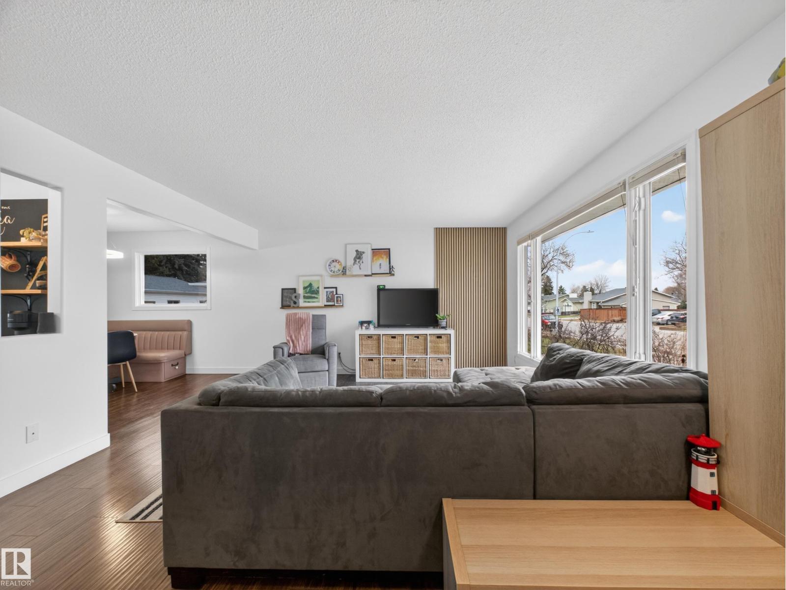 1026 Haythorne Rd, Sherwood Park, Alberta  T8A 1B5 - Photo 5 - E4484845