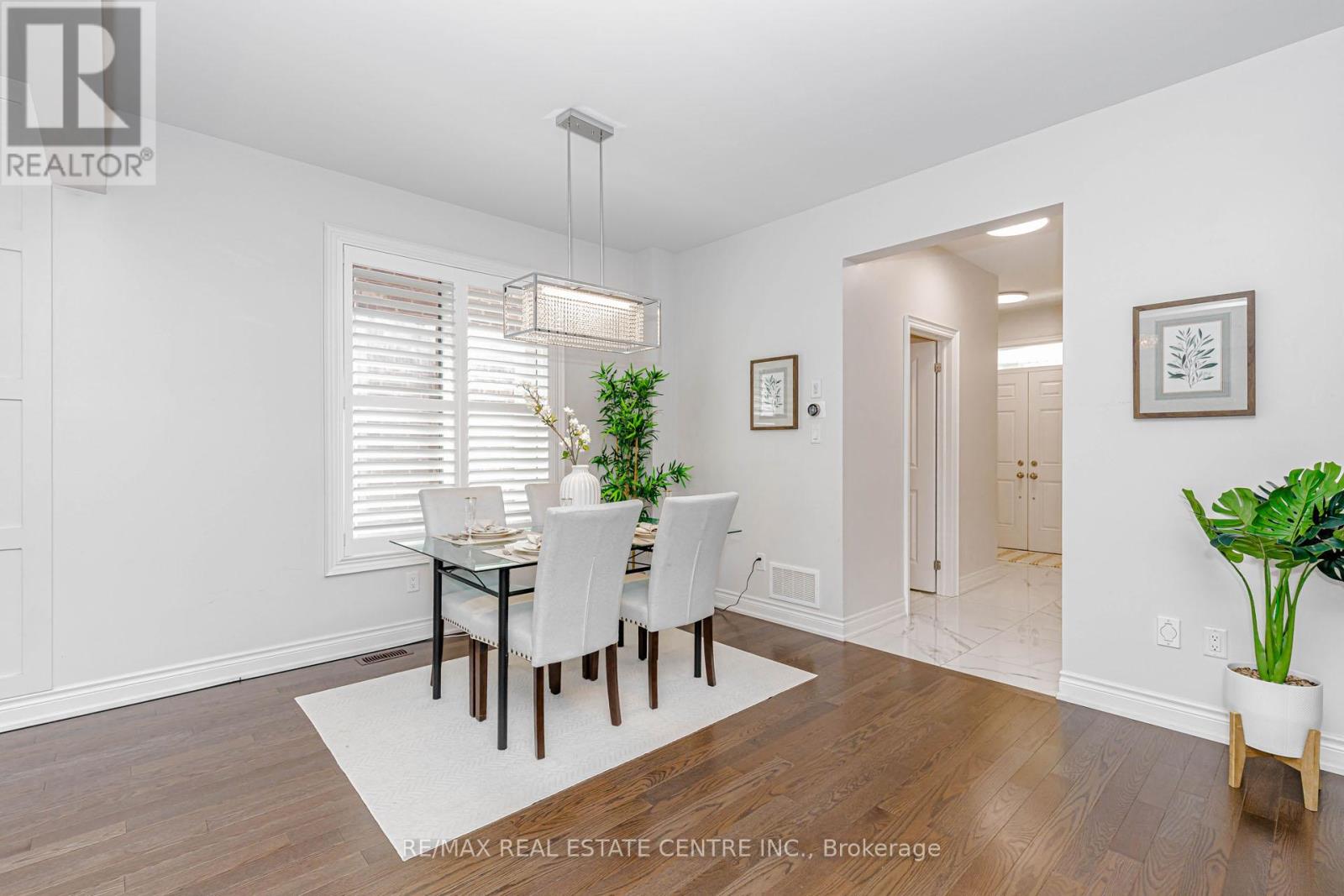 1311 Britton Crescent, Milton, Ontario  L9E 1J5 - Photo 6 - W13062816