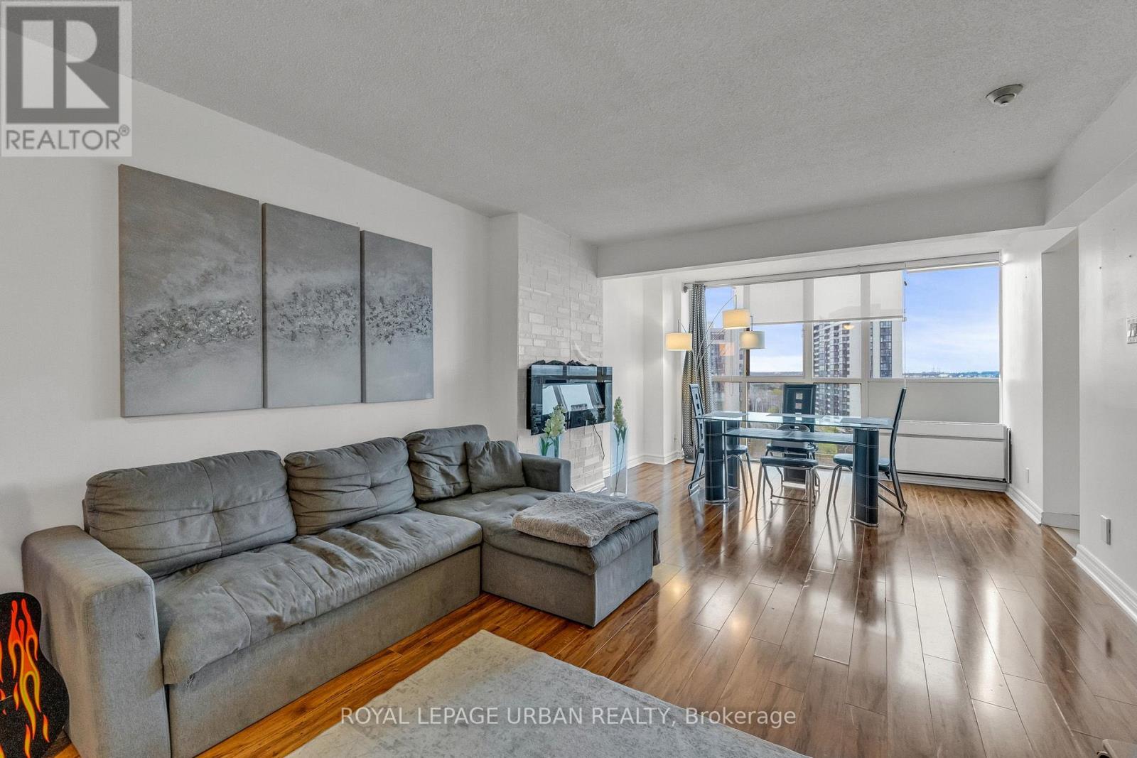 1210 - 61 Markbrook Lane, Toronto, Ontario  M9V 5E7 - Photo 4 - W13062860