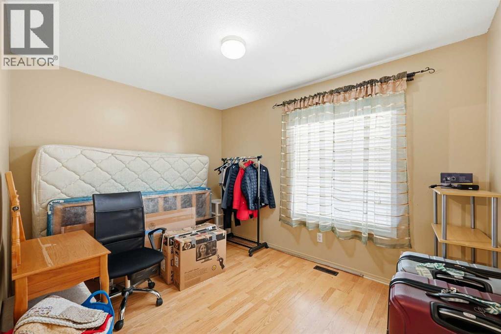 311 Saddlecreek Point NE, Calgary, Alberta  T3J 4R9 - Photo 13 - A2289806
