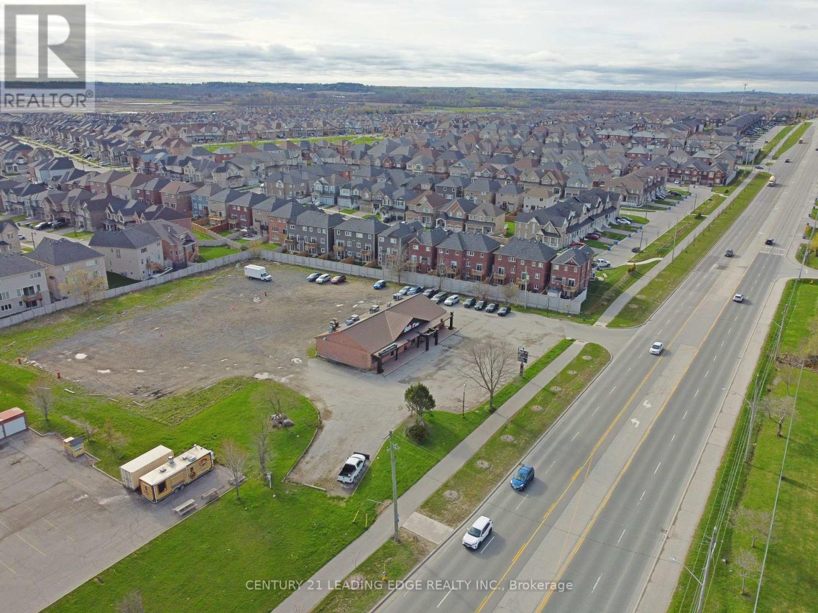 591 The Queensway South, Georgina, Ontario  L4P 2G3 - Photo 26 - N12852036