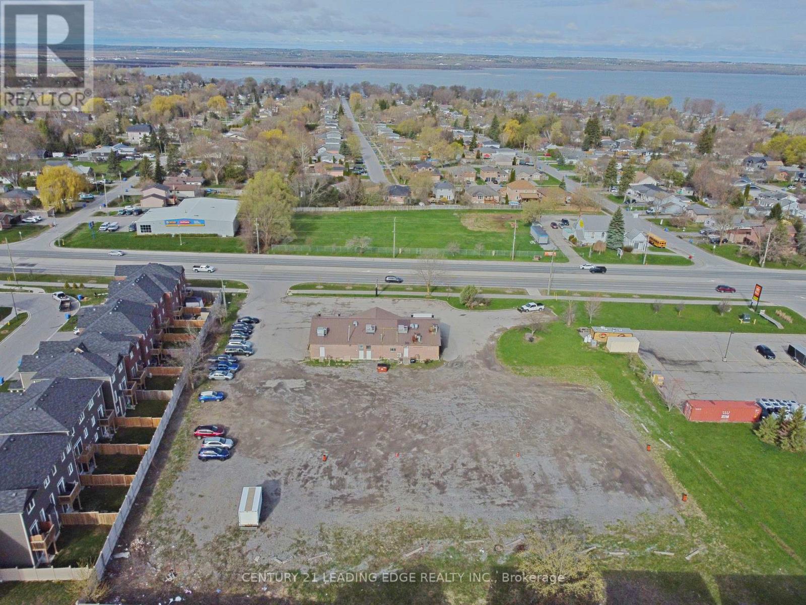 591 The Queensway South, Georgina, Ontario  L4P 2G3 - Photo 27 - N12852036
