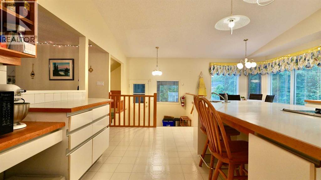 11113 103 Street, Peace River, Alberta  T8S 1K5 - Photo 25 - A2306485