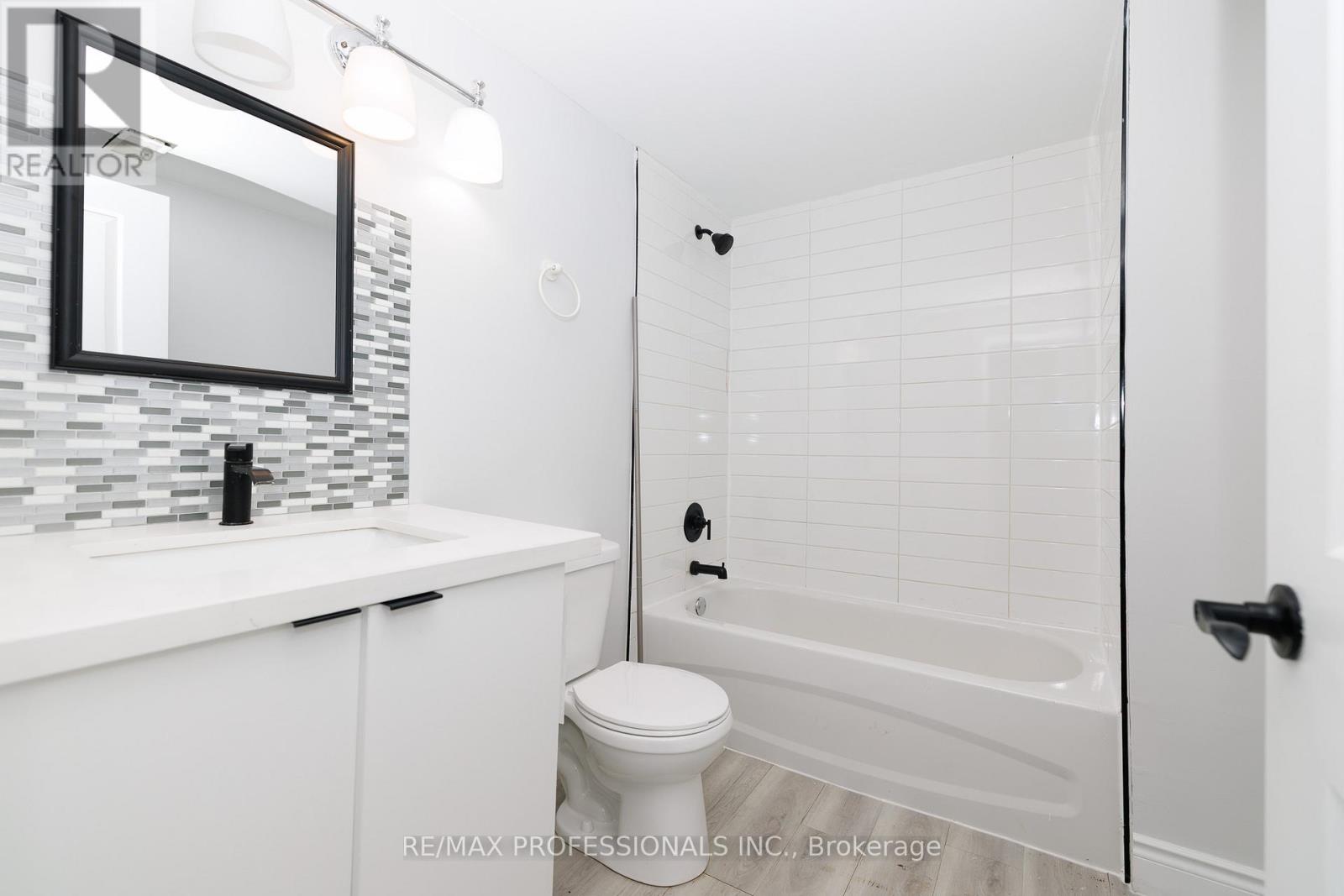 Bsmt - 5 Bryne Boulevard, St. Catharines, Ontario  L2T 2H8 - Photo 11 - X13062928