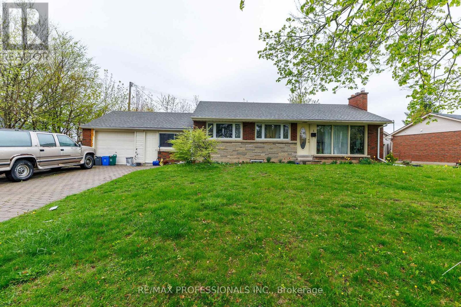 Bsmt - 5 Bryne Boulevard, St. Catharines, Ontario  L2T 2H8 - Photo 2 - X13062928