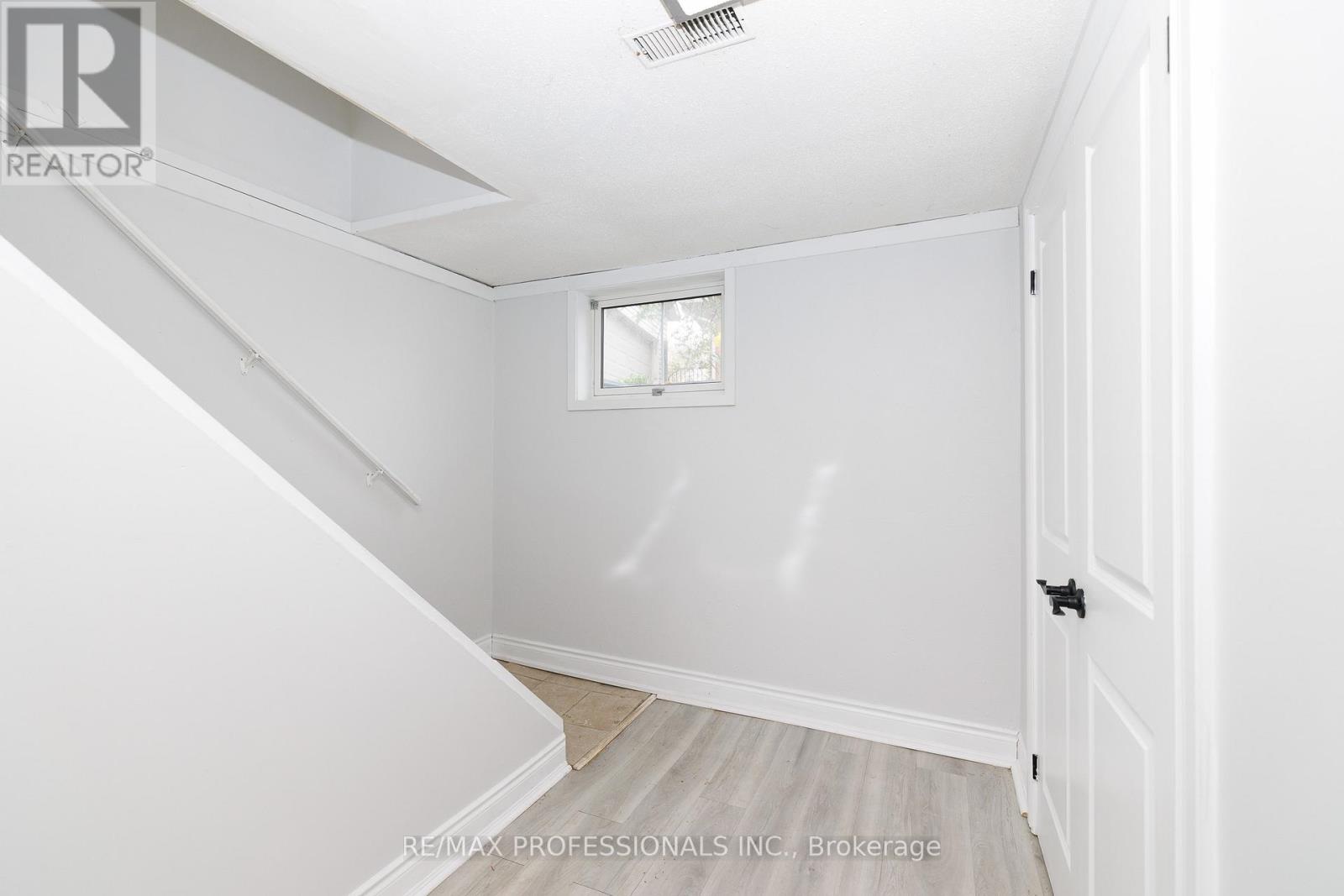 Bsmt - 5 Bryne Boulevard, St. Catharines, Ontario  L2T 2H8 - Photo 3 - X13062928
