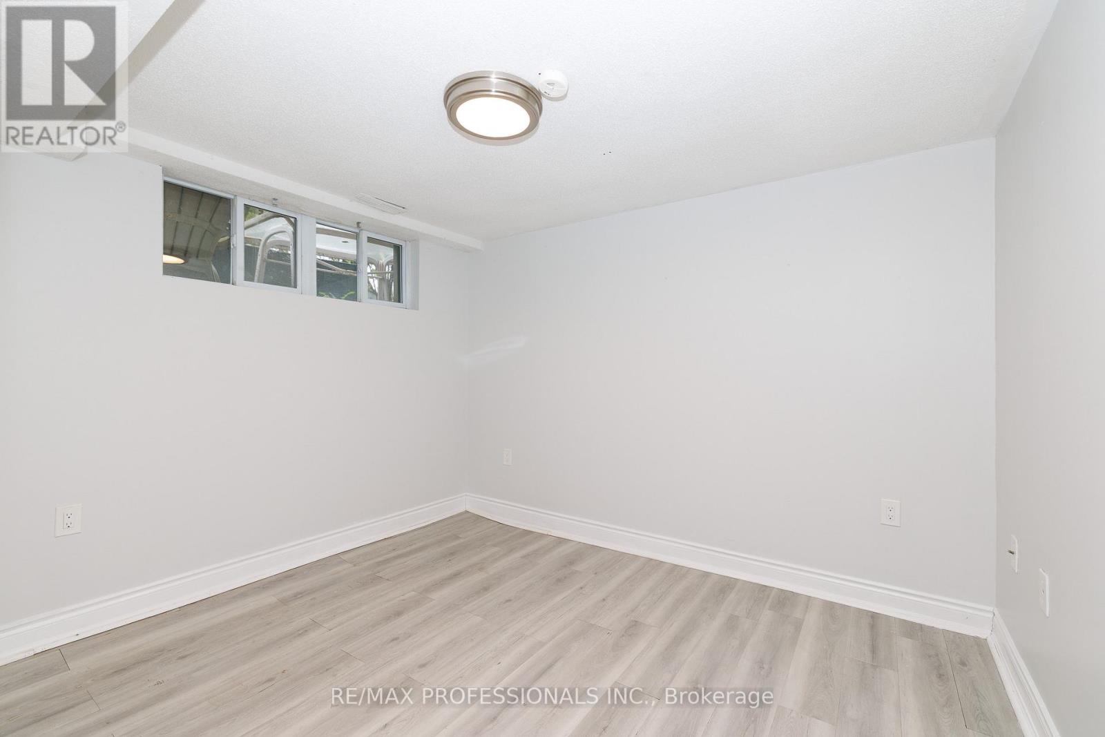 Bsmt - 5 Bryne Boulevard, St. Catharines, Ontario  L2T 2H8 - Photo 9 - X13062928