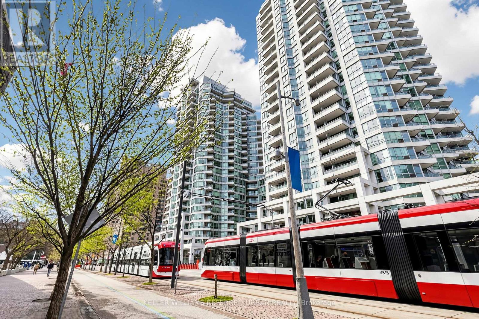 2325 - 230 Queens Quay W, Toronto, Ontario  M5J 2Y7 - Photo 5 - C13057006