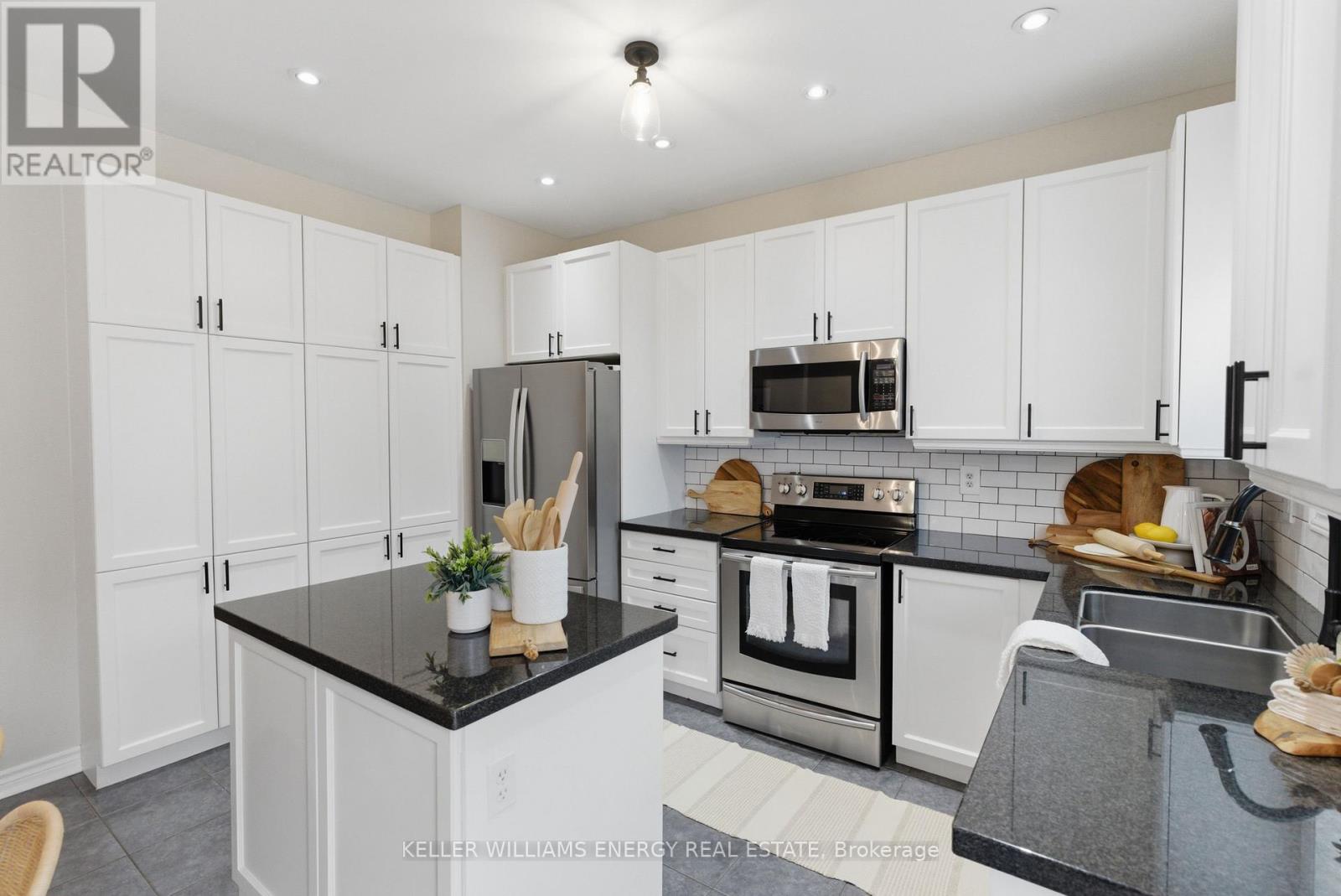 130 Buttonshaw Street, Clarington, Ontario  L1C 0J7 - Photo 10 - E13063002