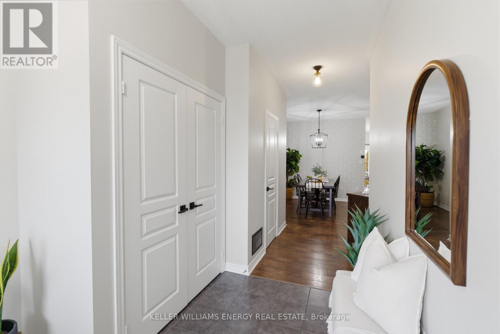 130 Buttonshaw Street, Clarington, Ontario  L1C 0J7 - Photo 3 - E13063002
