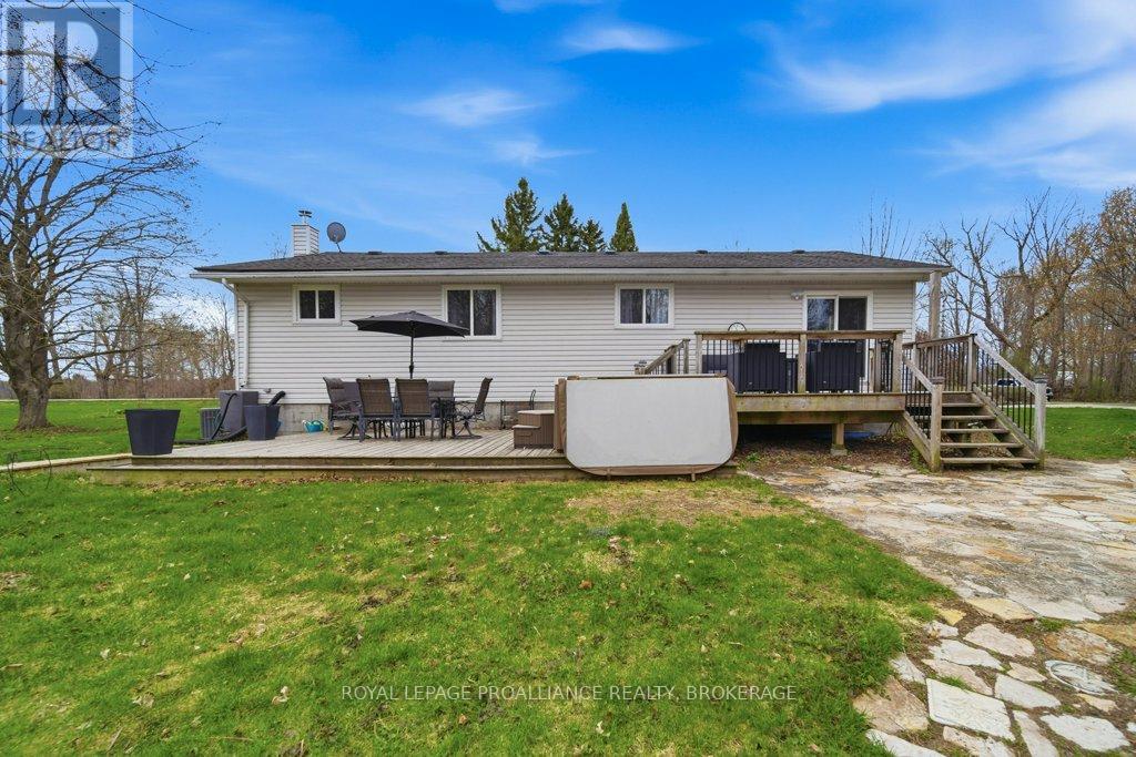 527 Bush Road, Rideau Lakes, Ontario  K0G 1E0 - Photo 26 - X13063288