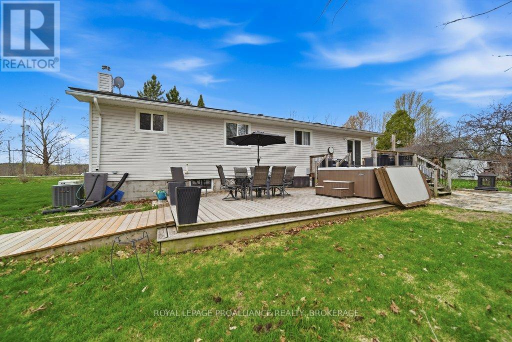527 Bush Road, Rideau Lakes, Ontario  K0G 1E0 - Photo 27 - X13063288
