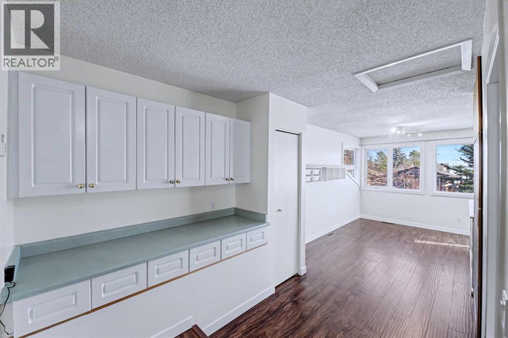 188 Bernard Drive Nw, Calgary, Alberta  T3K 2B7 - Photo 22 - A2287043