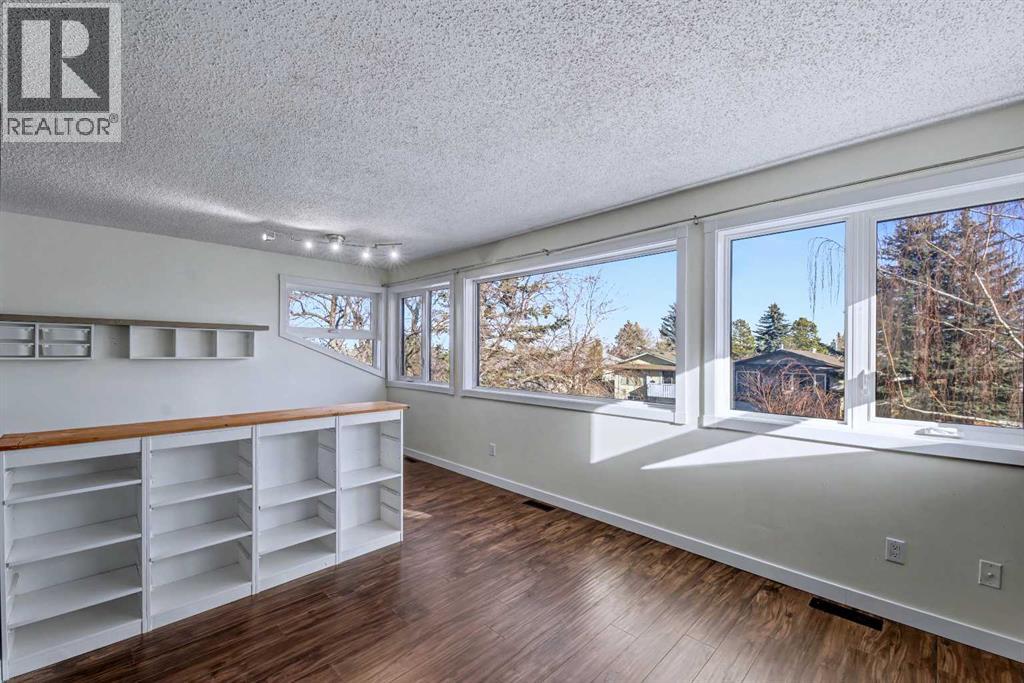188 Bernard Drive Nw, Calgary, Alberta  T3K 2B7 - Photo 24 - A2287043