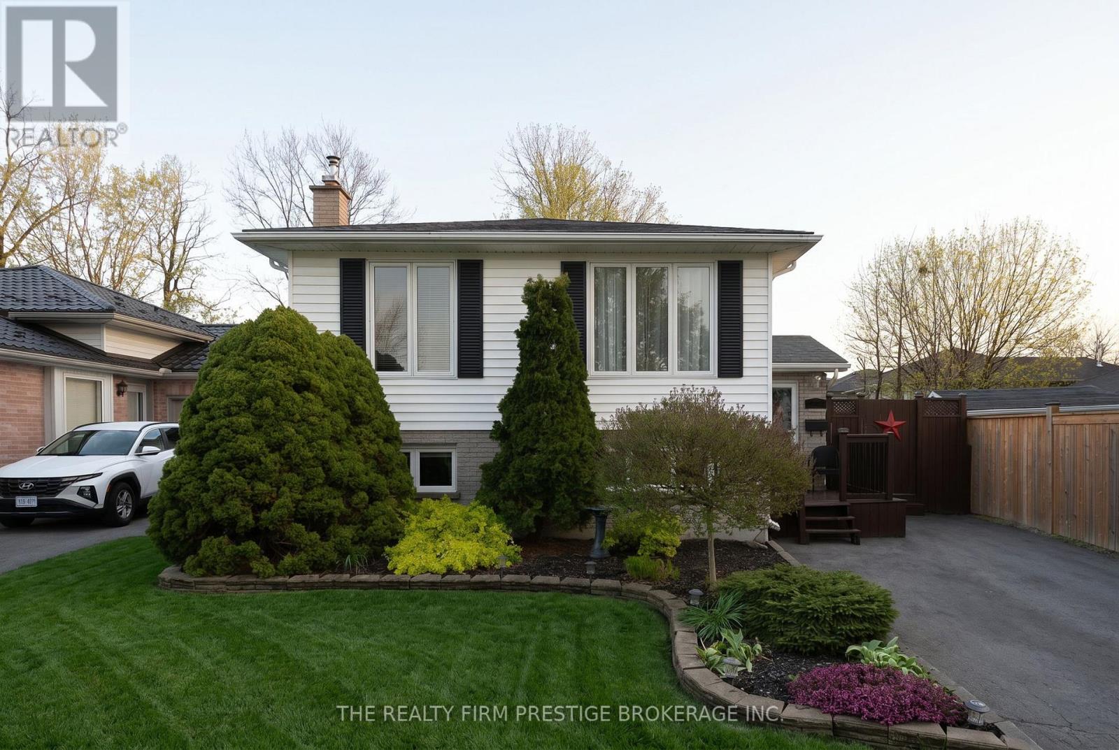 142 Portsmouth Crescent E, London East, Ontario  N5V 4C7 - Photo 2 - X13062986