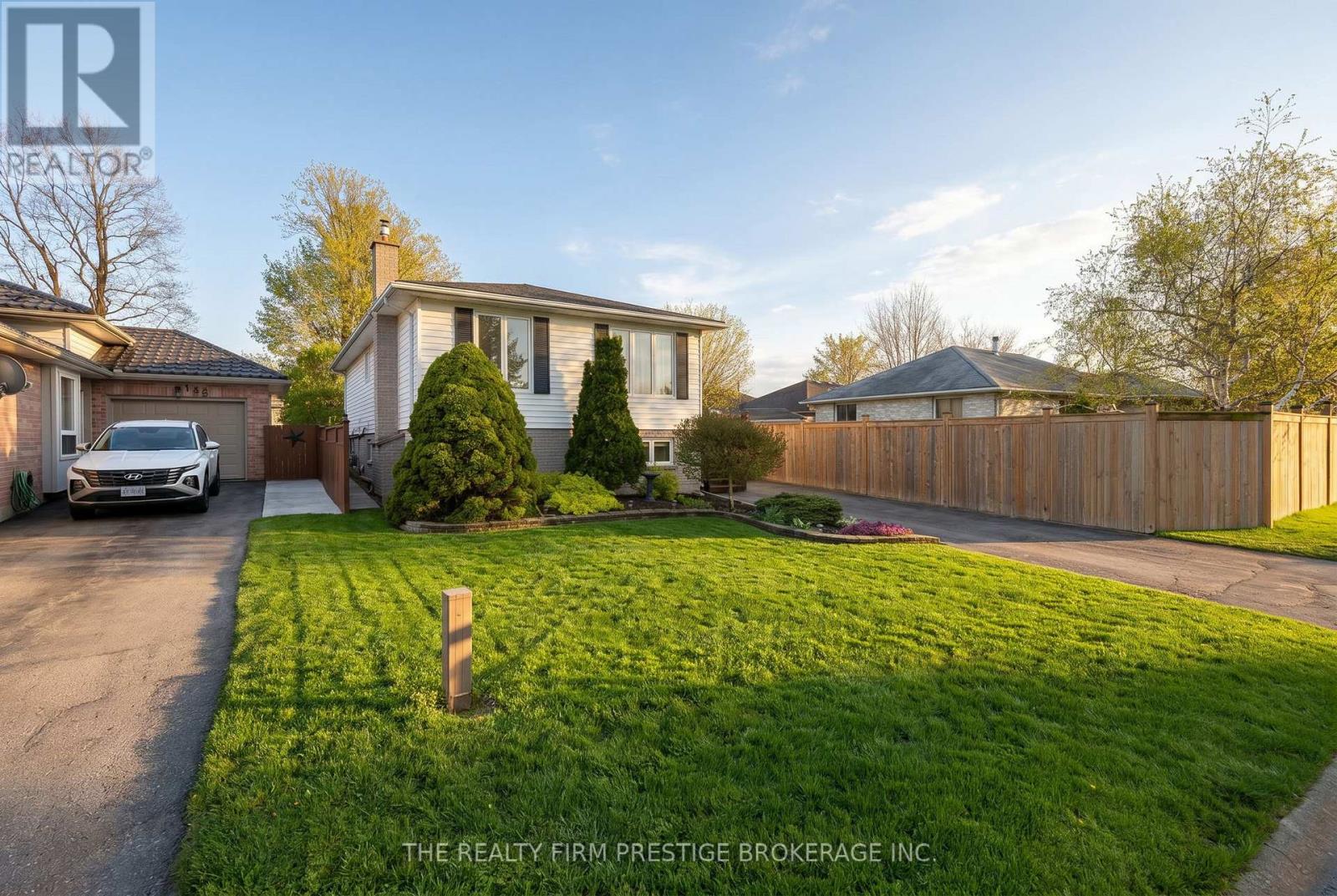 142 Portsmouth Crescent E, London East, Ontario  N5V 4C7 - Photo 3 - X13062986