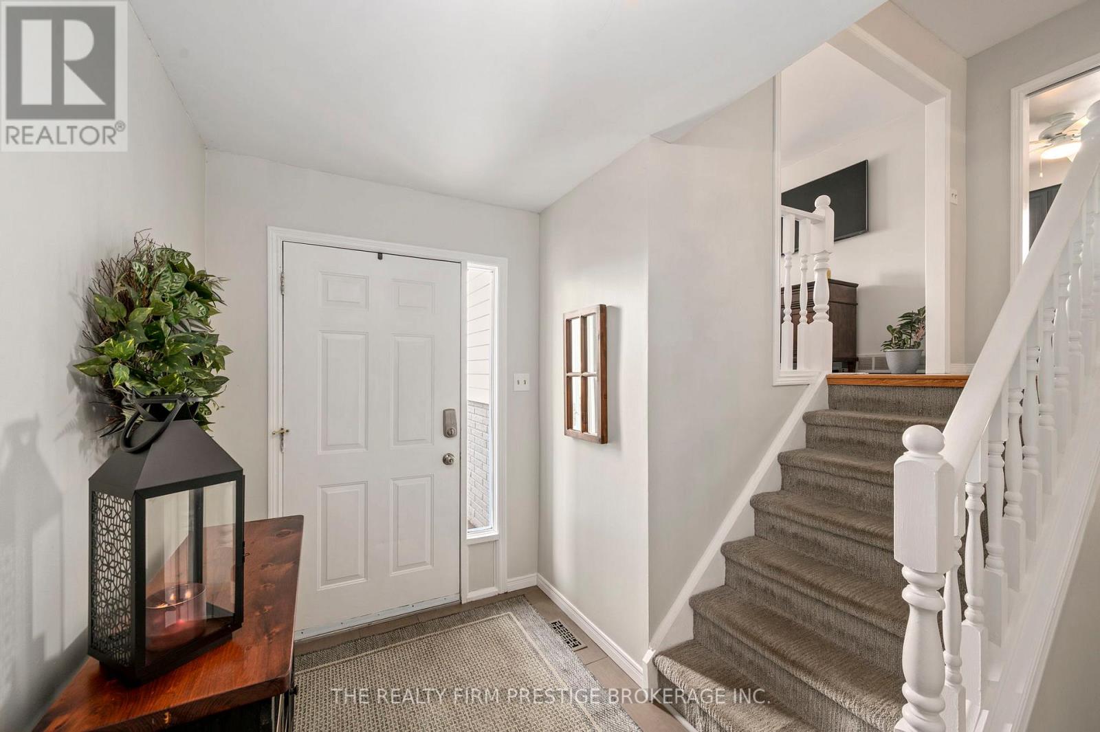 142 Portsmouth Crescent E, London East, Ontario  N5V 4C7 - Photo 4 - X13062986