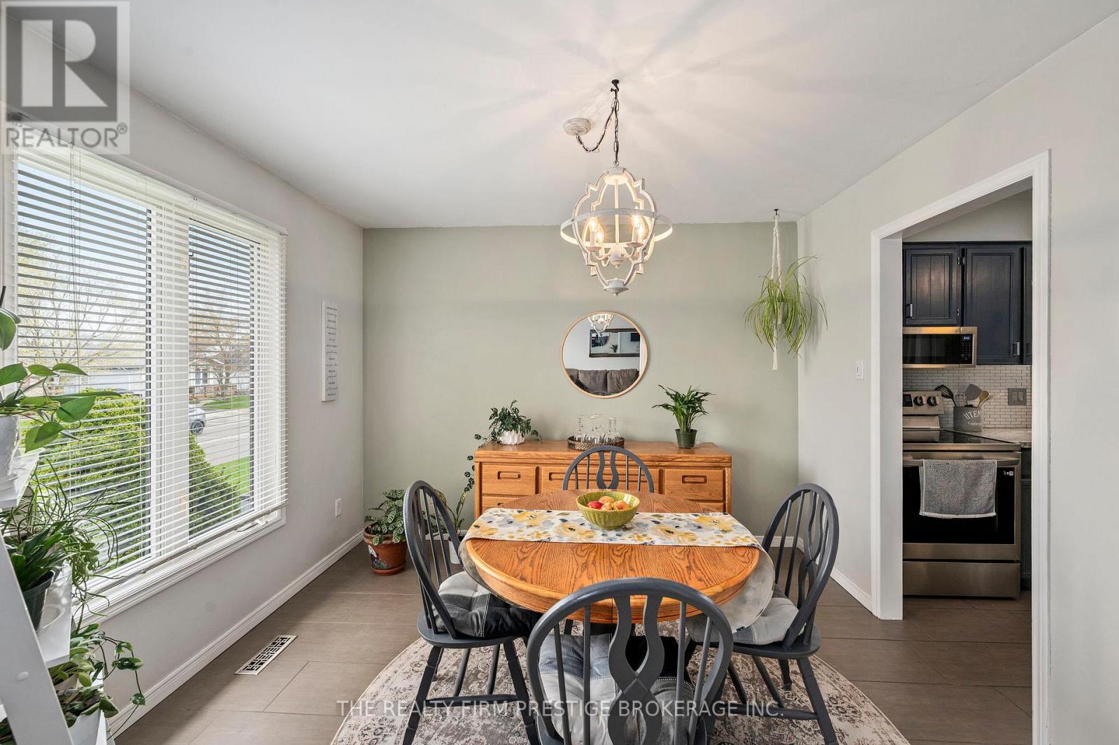 142 Portsmouth Crescent E, London East, Ontario  N5V 4C7 - Photo 9 - X13062986