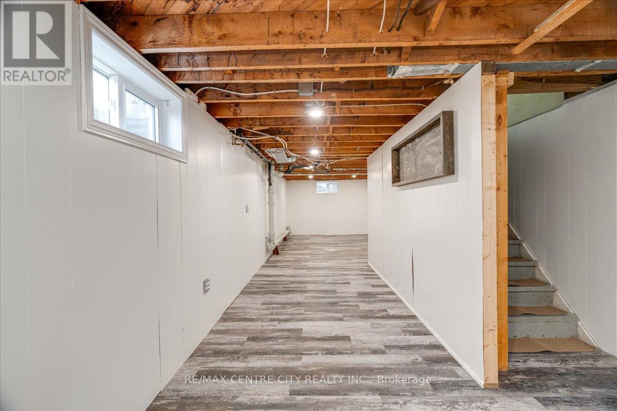 549 Victoria Street, Strathroy-Caradoc, Ontario  N7G 3C2 - Photo 17 - X13063080