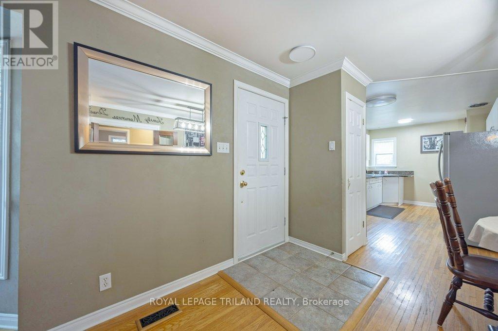 596 Ridgewood Crescent, London South, Ontario  N6J 3J2 - Photo 5 - X13063348