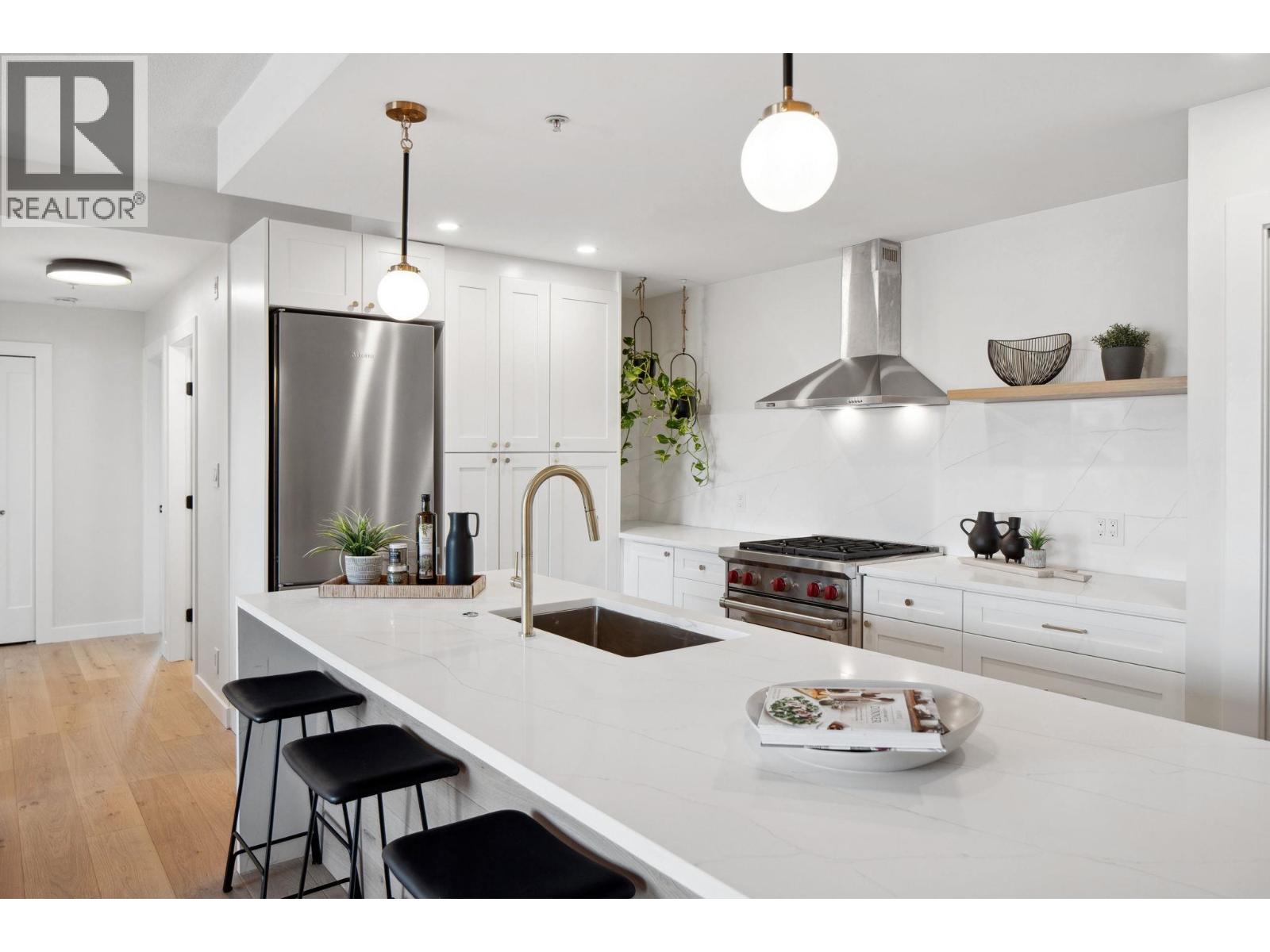 402 5790 E Boulevard, Vancouver, British Columbia  V6M 4M4 - Photo 9 - R3117045