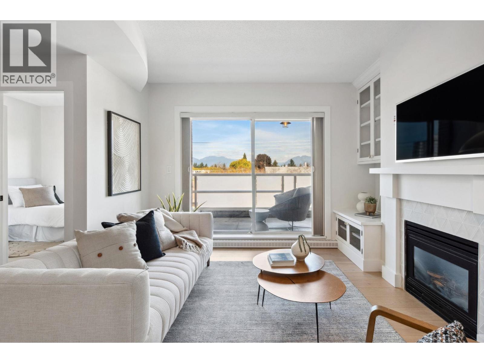 402 5790 E Boulevard, Vancouver, British Columbia  V6M 4M4 - Photo 3 - R3117045