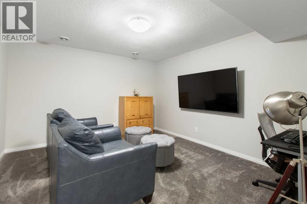32 Wolf Creek Street SE, Calgary, Alberta  T2X 4V2 - Photo 33 - A2306273