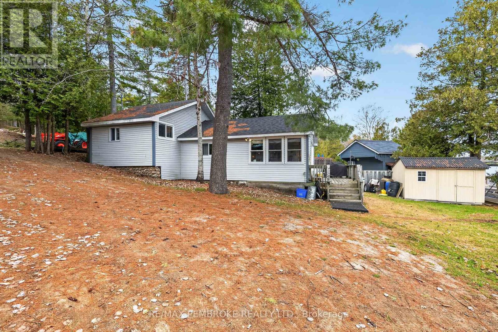 354 Greenway Drive, Whitewater Region, Ontario  K0J 2L0 - Photo 10 - X13063168