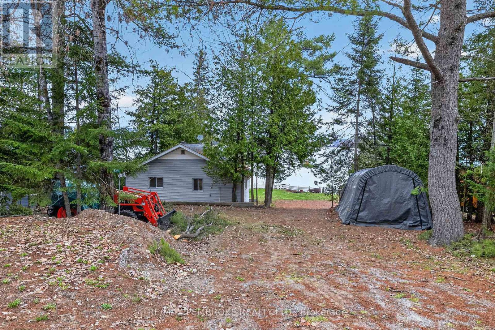 354 Greenway Drive, Whitewater Region, Ontario  K0J 2L0 - Photo 12 - X13063168