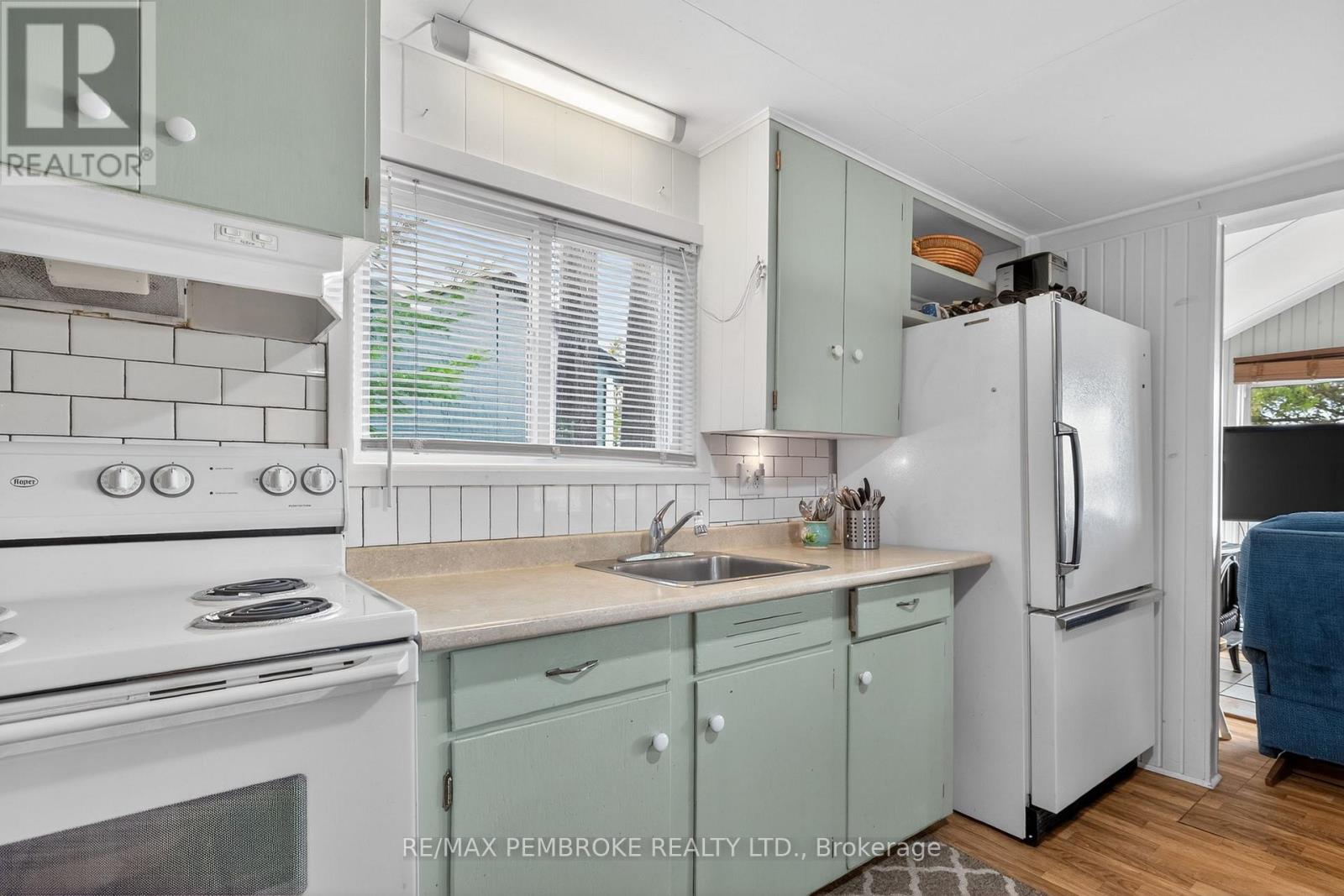 354 Greenway Drive, Whitewater Region, Ontario  K0J 2L0 - Photo 24 - X13063168