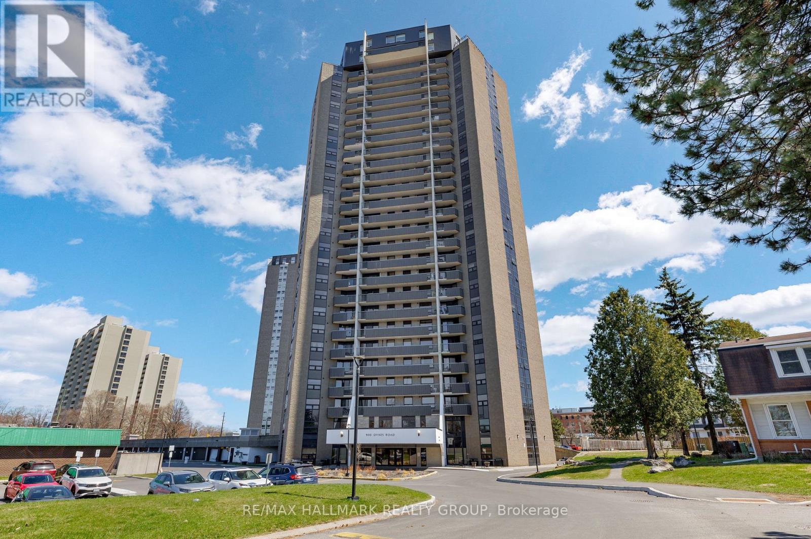 407 - 900 DYNES ROAD, Ottawa, Ontario