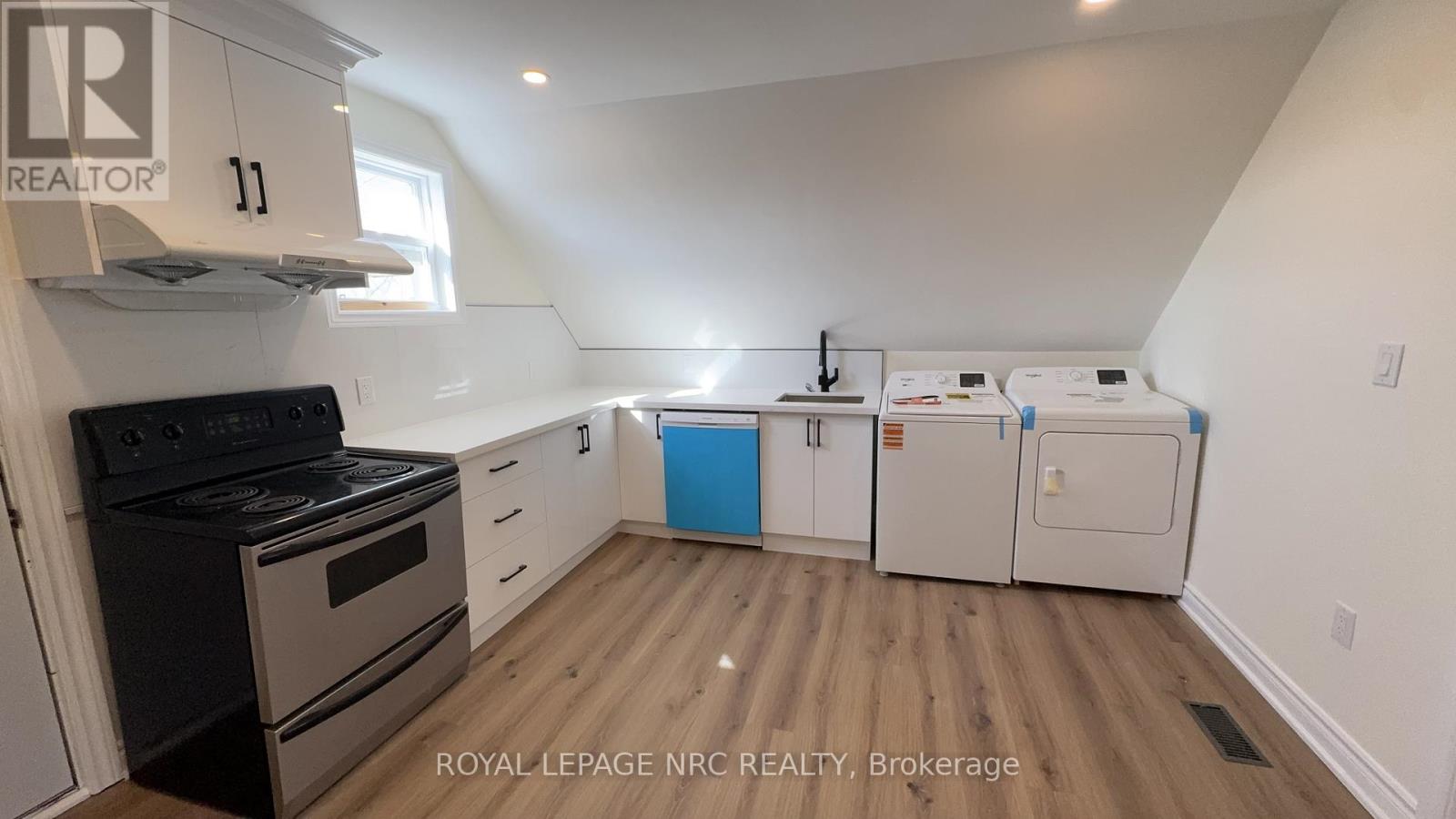 4677 Crysler Avenue, Niagara Falls, Ontario  L2E 3V7 - Photo 37 - X13063030
