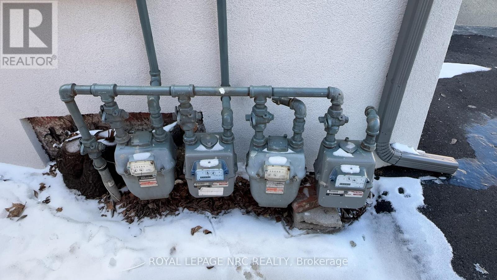 4677 Crysler Avenue, Niagara Falls, Ontario  L2E 3V7 - Photo 8 - X13063362