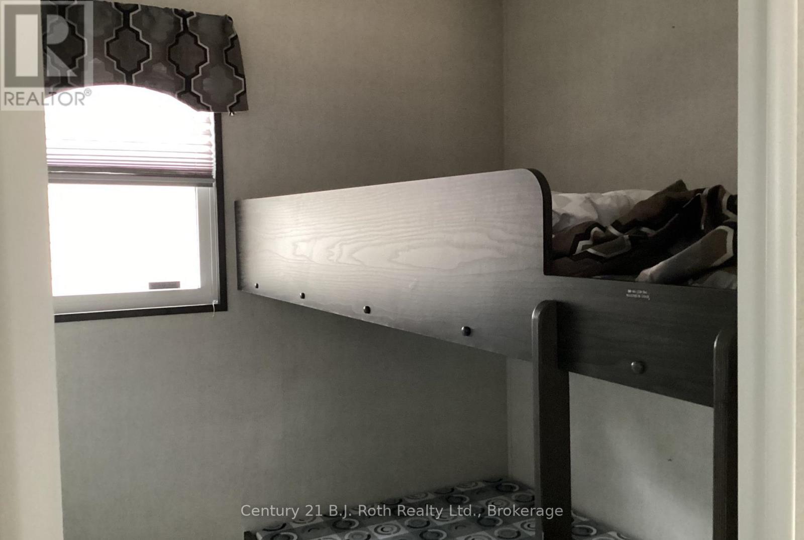 719 Poplar Crescent, Bracebridge, Ontario  P1L 1W9 - Photo 10 - X12858234