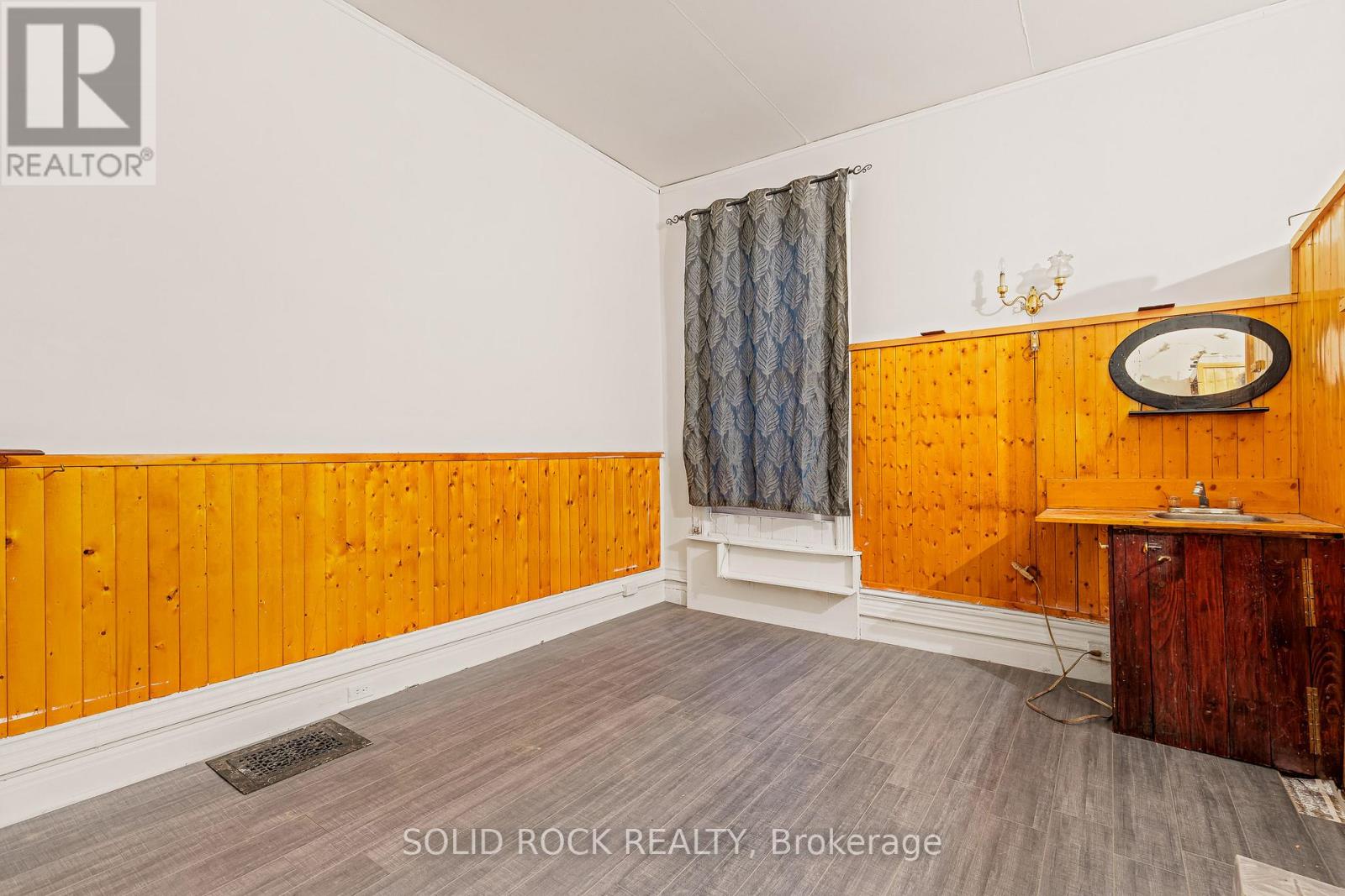 69 King Street E, Brockville, Ontario  K6V 1B2 - Photo 7 - X12829322
