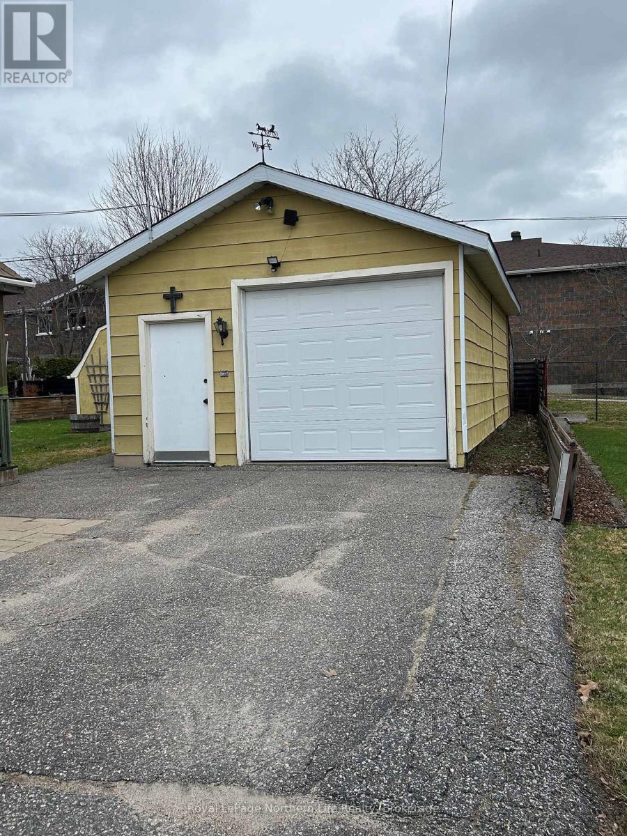 446 Princess Street W, North Bay, Ontario  P1B 6C6 - Photo 2 - X13063272