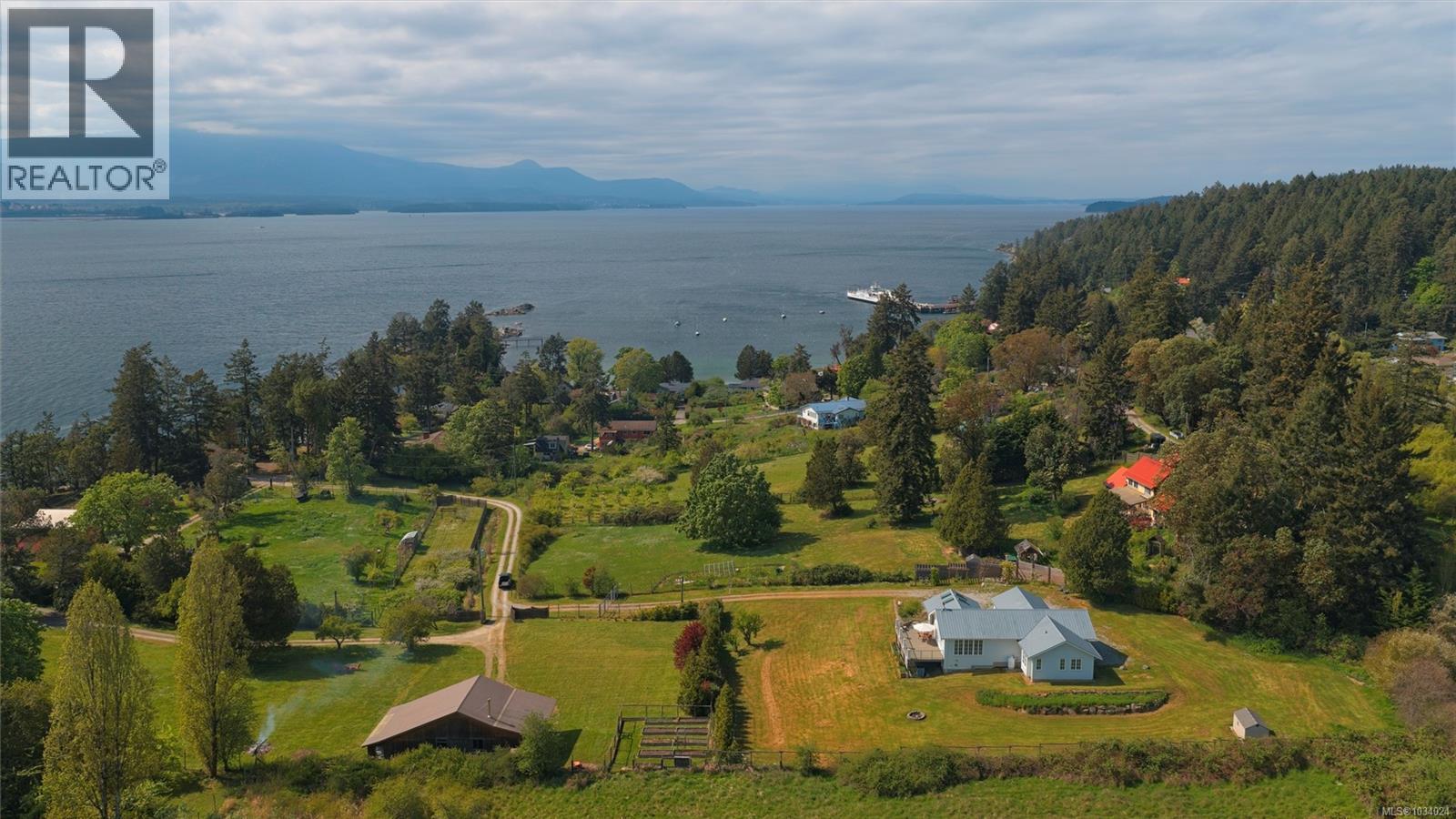 146 Tantramar Dr, Salt Spring, British Columbia  V8K 1L1 - Photo 1 - 1034024