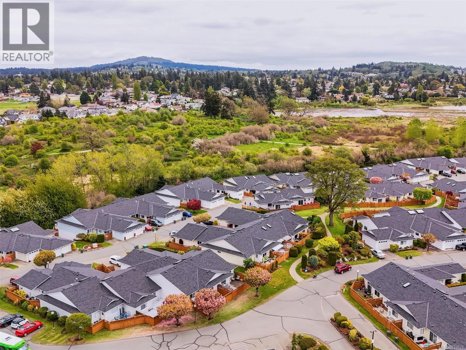14 4125 Interurban Rd, Saanich, British Columbia  V8Z 4W8 - Photo 36 - 1033828