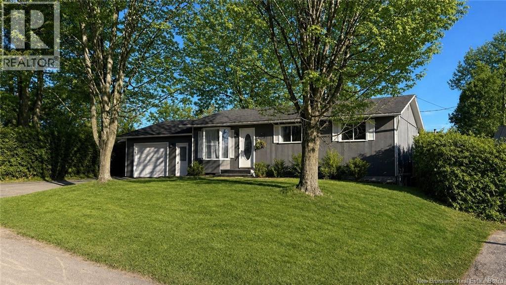 151 St John Street, Woodstock, New Brunswick  E7M 2T9 - Photo 3 - NB138261