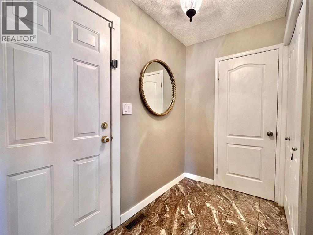6110 93a Street, Grande Prairie, Alberta  T8W 2E4 - Photo 8 - A2297395