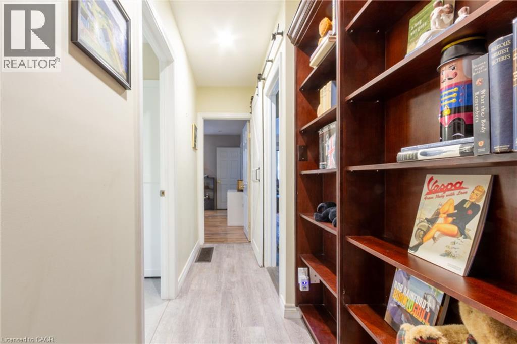 899 Hazel Street, Burlington, Ontario  L7R 3X1 - Photo 9 - 40825783