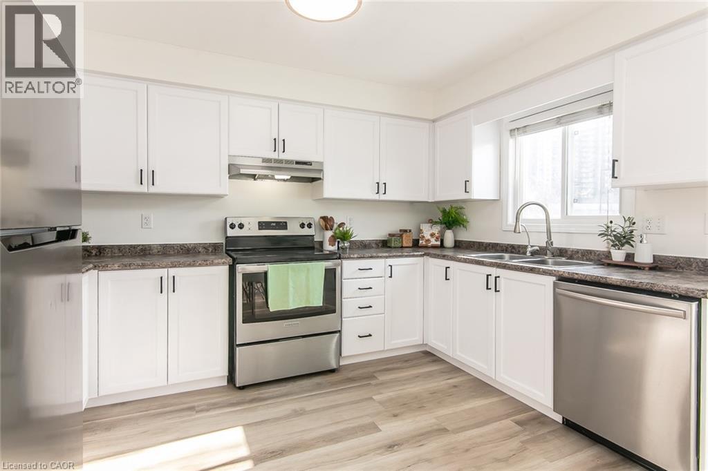 242 Westmeadow Drive Unit# B, Kitchener, Ontario  N2N 0A1 - Photo 14 - 40807912
