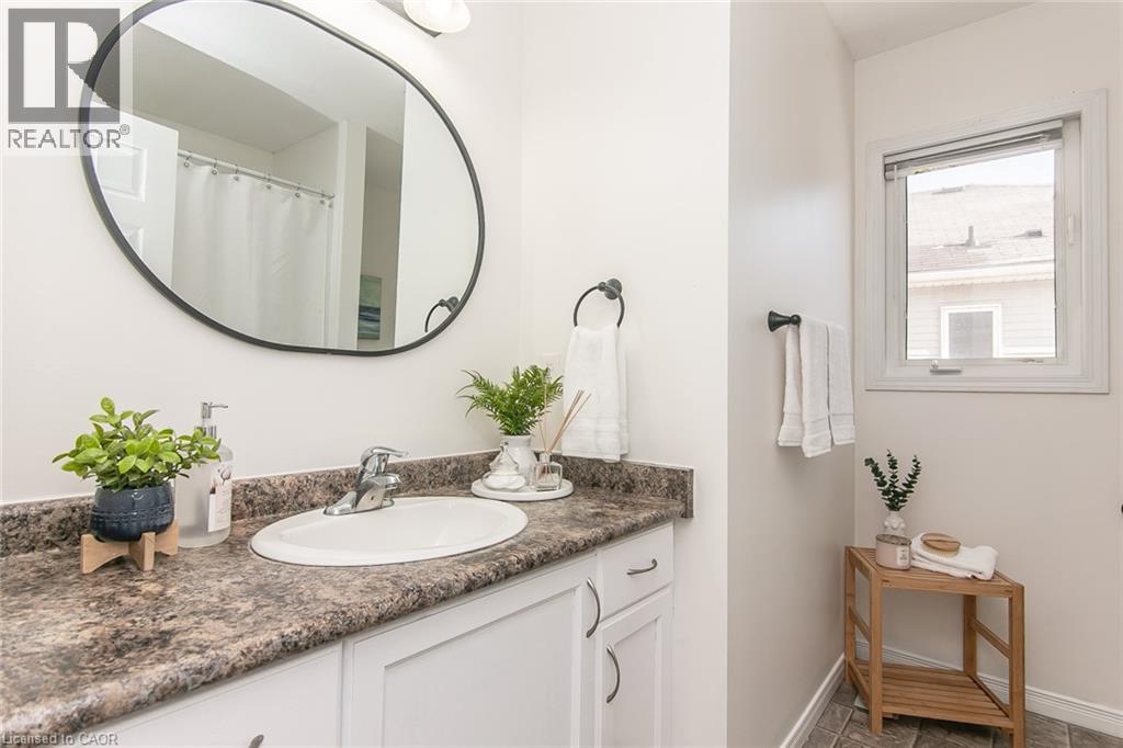 242 Westmeadow Drive Unit# B, Kitchener, Ontario  N2N 0A1 - Photo 30 - 40807912