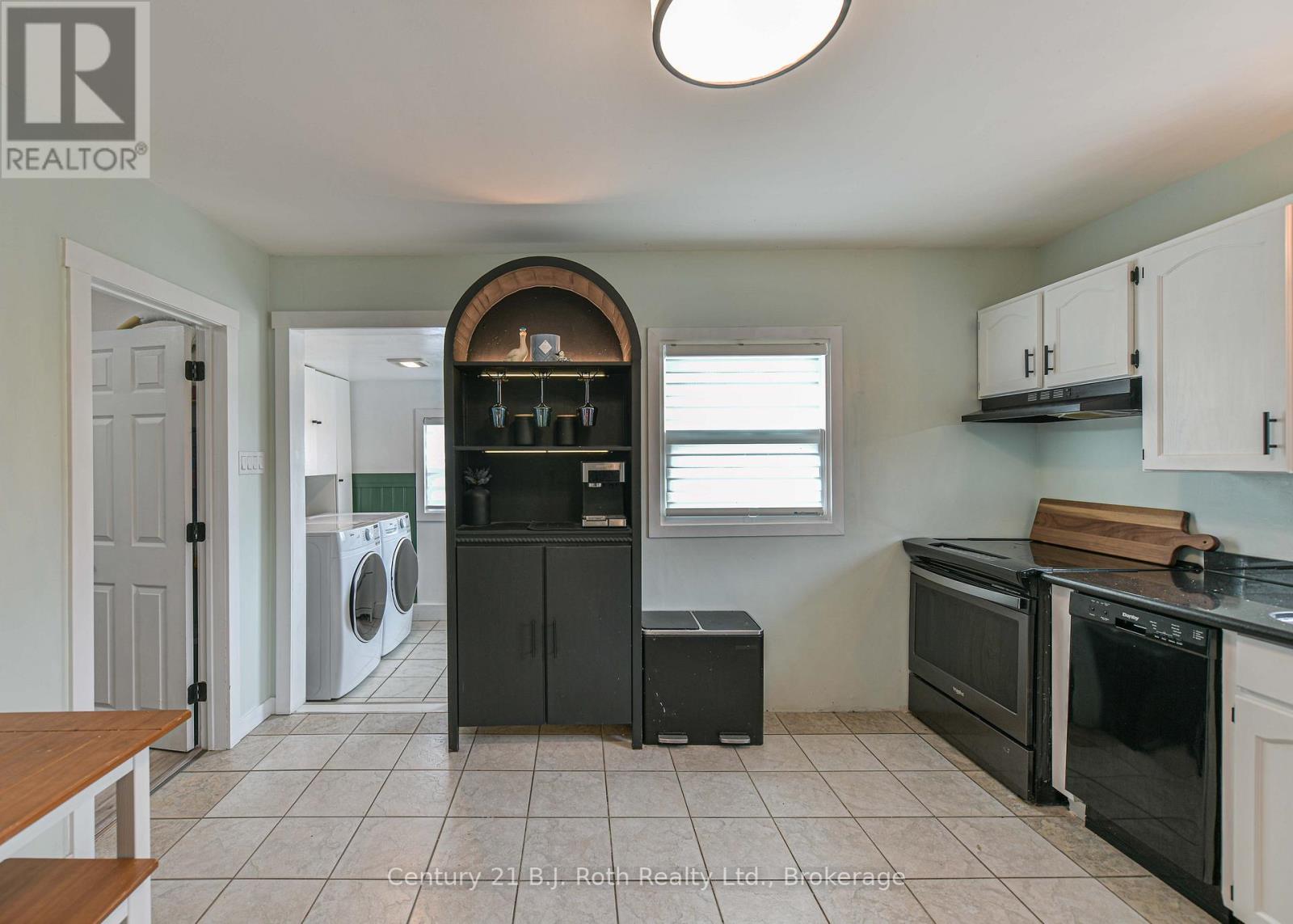 817 Eighth Avenue, Tay (Port Mcnicoll), Ontario  L0K 1R0 - Photo 17 - S13063244