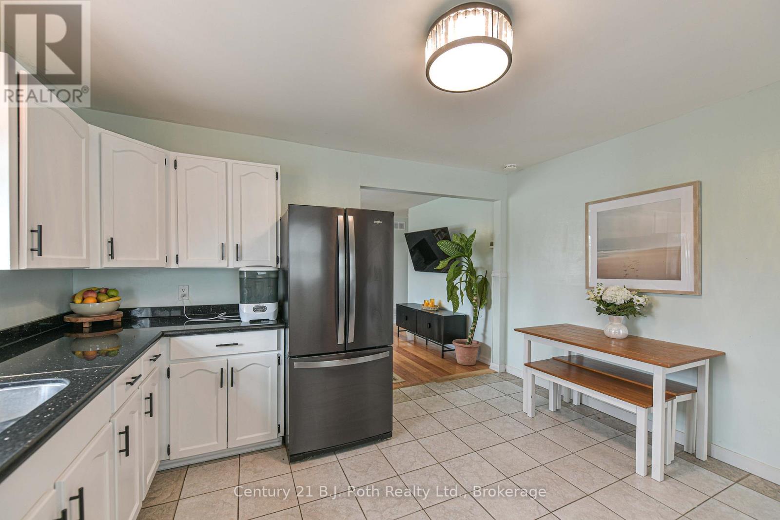 817 Eighth Avenue, Tay (Port Mcnicoll), Ontario  L0K 1R0 - Photo 19 - S13063244
